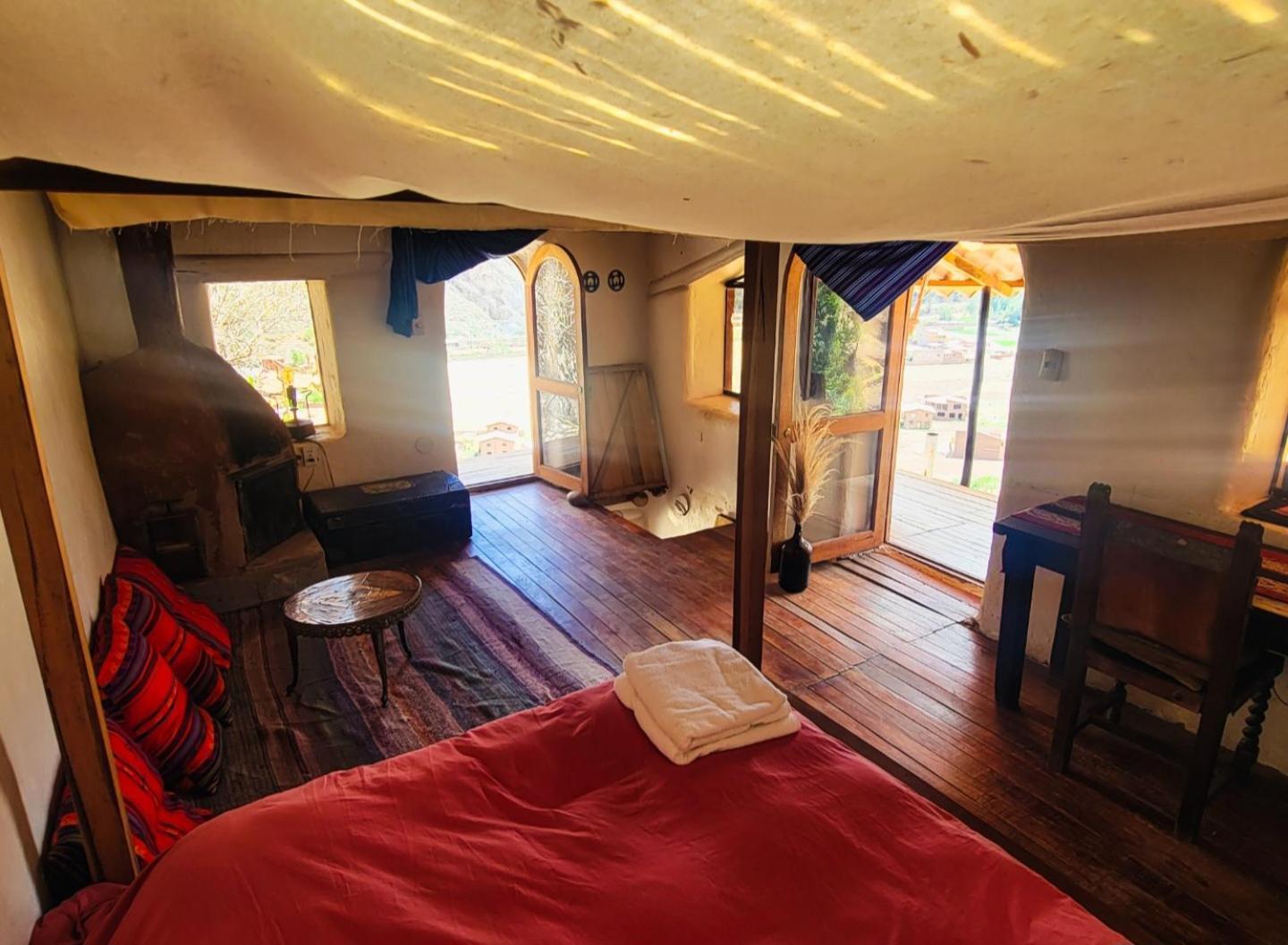 Wolf Totem Steam Punk Guesthouse Писак Экстерьер фото