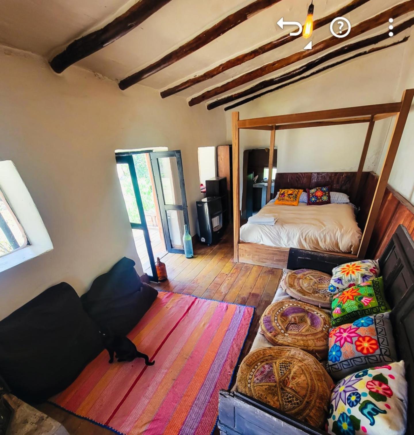 Wolf Totem Steam Punk Guesthouse Писак Номер фото