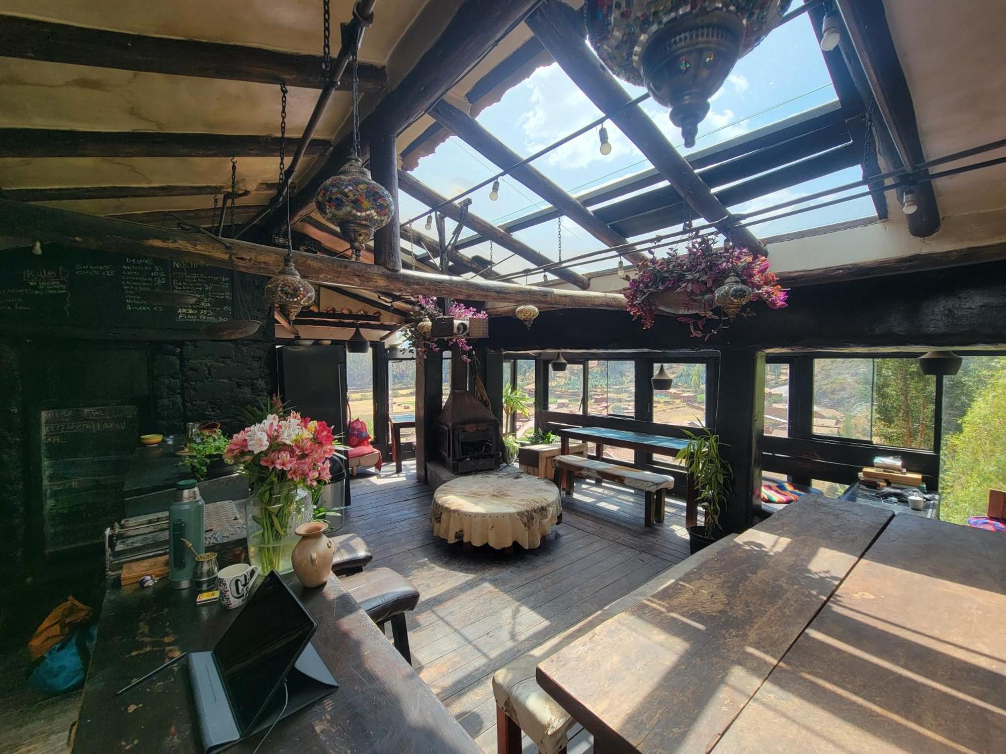 Wolf Totem Steam Punk Guesthouse Писак Номер фото