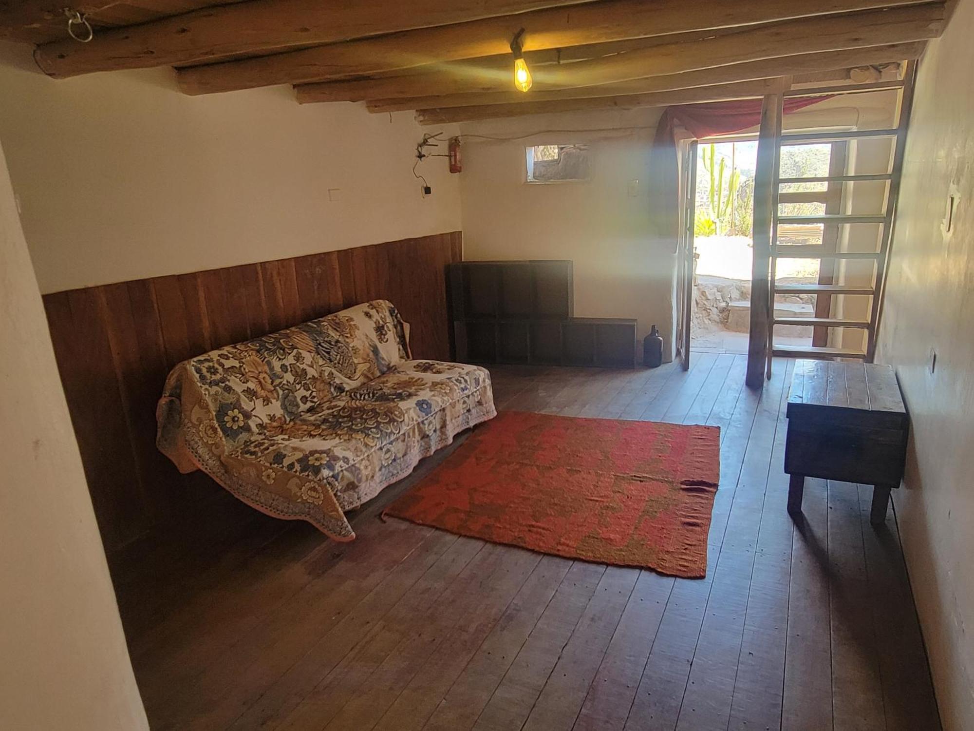 Wolf Totem Steam Punk Guesthouse Писак Номер фото